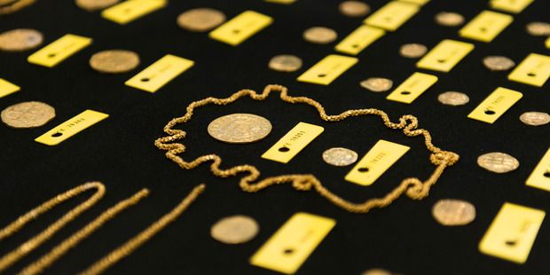 300 years after shipwreck, treasure hunters find $1 million in gold